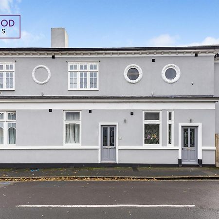 1 Bed 1 Bath Town Center Apartments For Corporates & Contractors, Wifi, Netflix And Parking On Selected Units By Redwood Stays Aldershot Exteriér fotografie