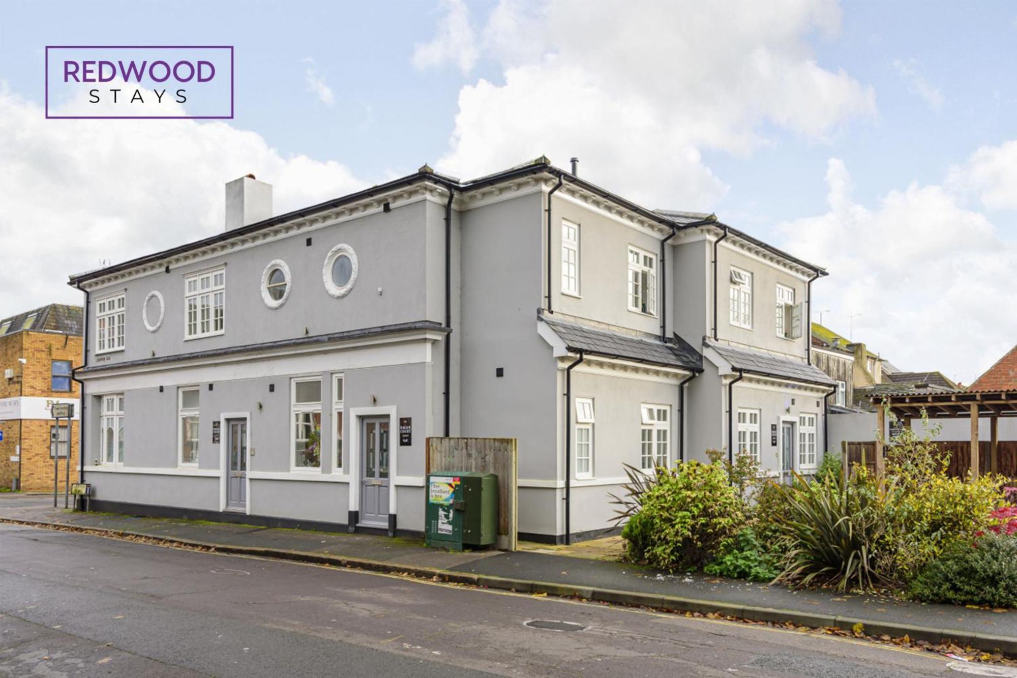 1 Bed 1 Bath Town Center Apartments For Corporates & Contractors, Wifi, Netflix And Parking On Selected Units By Redwood Stays Aldershot Exteriér fotografie
