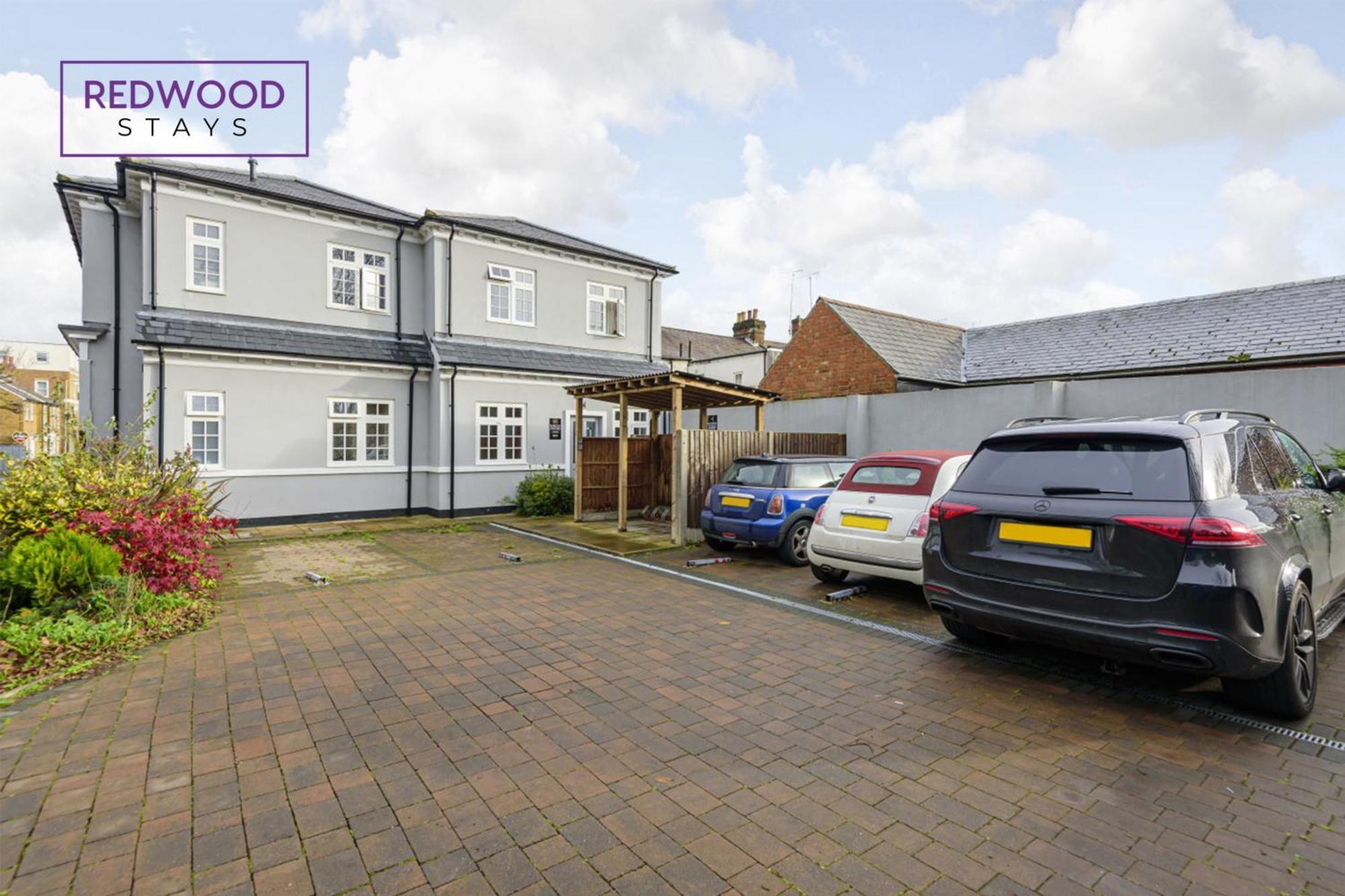 1 Bed 1 Bath Town Center Apartments For Corporates & Contractors, Wifi, Netflix And Parking On Selected Units By Redwood Stays Aldershot Exteriér fotografie