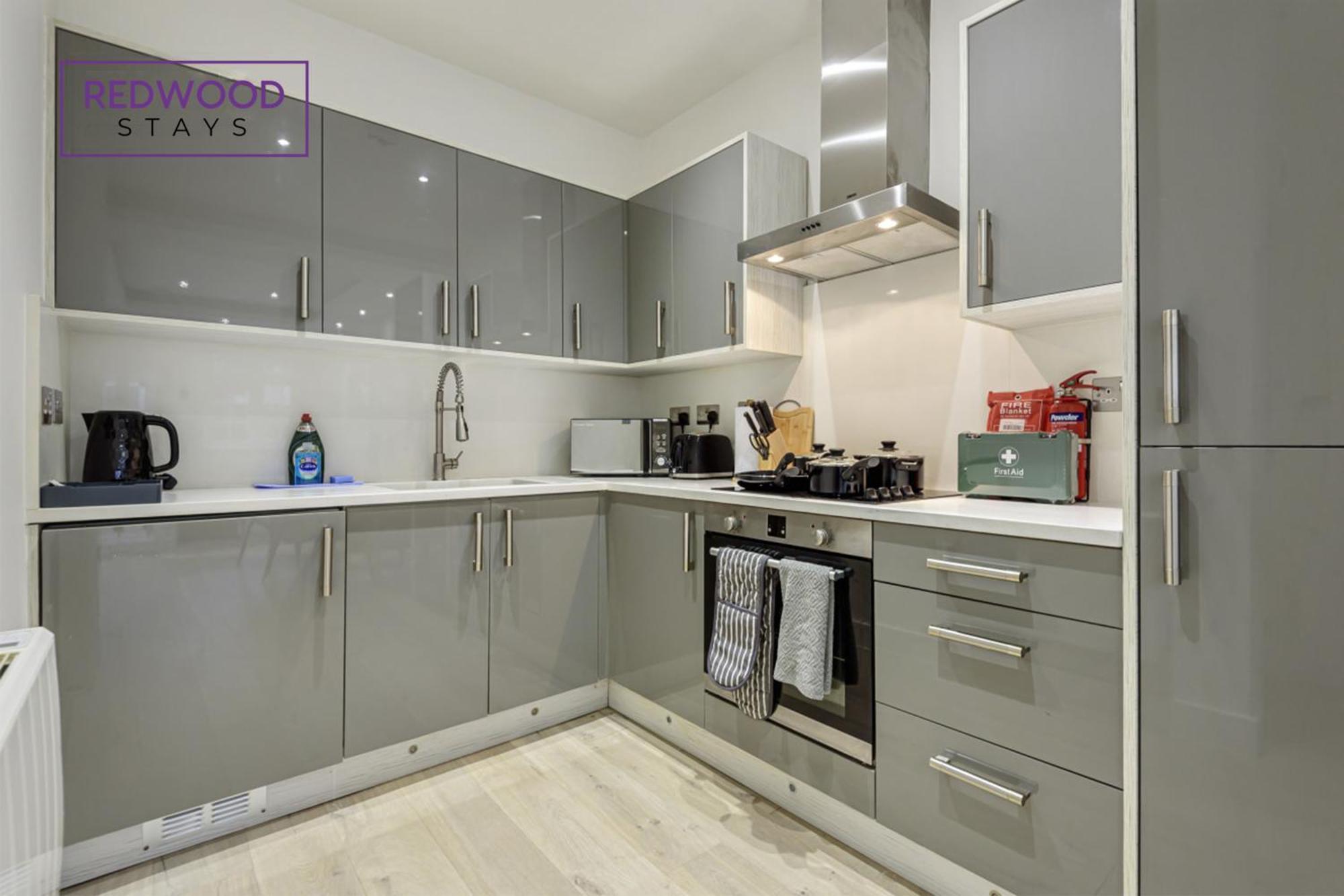 1 Bed 1 Bath Town Center Apartments For Corporates & Contractors, Wifi, Netflix And Parking On Selected Units By Redwood Stays Aldershot Exteriér fotografie